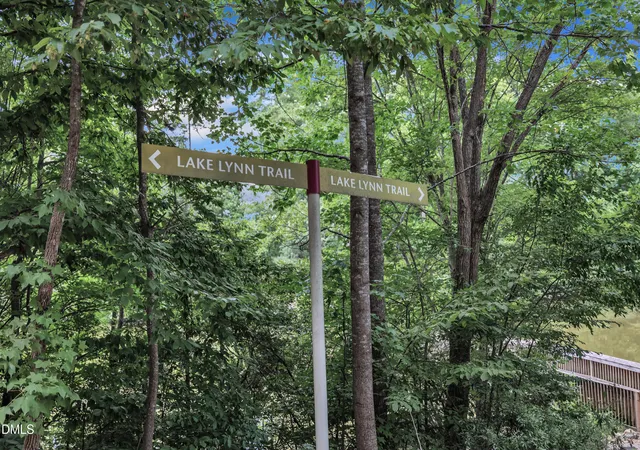Photo 4 of Sale Pending at 8004 Broad St, Raleigh, NC 27613 | MLS# 10154486 | Listing updated on 2026-10-07