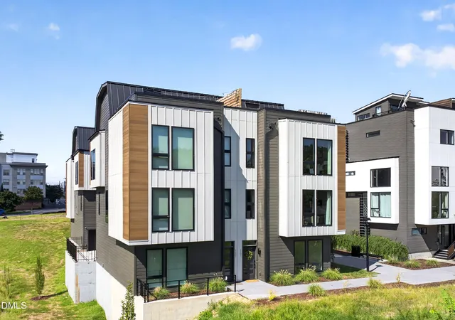Photo 2 of Townhouse for sale at 512 Gordon St # 1101, Durham, NC 27701 | MLS# 10154453 | Listing updated on 2026-09-14