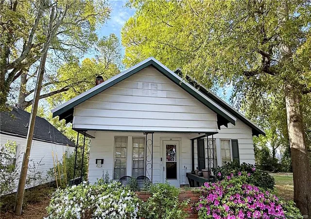Photo 1 of Single family home for sale at 1113 Branson St, Fayetteville, NC 28305 | MLS# 759266 | Listing updated on 2026-08-23