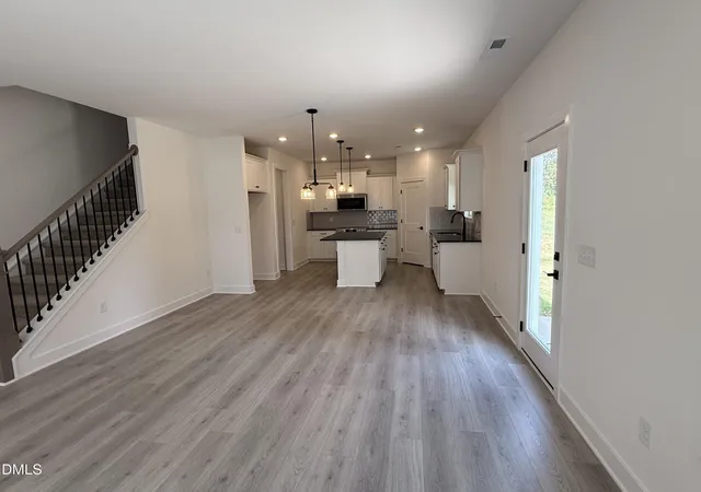 Photo 4 of Single family home for sale at 530 Middleton Ct, Sanford, NC 27330 | MLS# 10154580 | Listing updated on 2026-10-08
