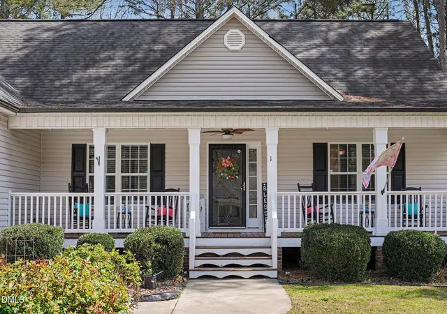 Photo 4 of Sale Pending at 11 Cashew Ln, Smithfield, NC 27577 | MLS# 10154745 | Listing updated on 2026-10-01