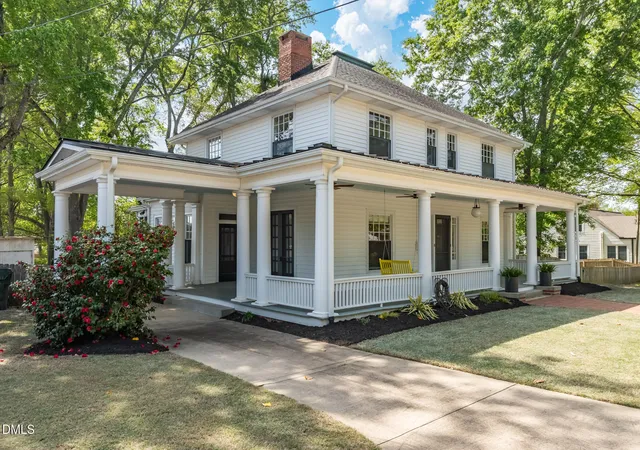 1st image of 311 S Fayetteville St, Clayton, NC 27520 | MLS# 10159071