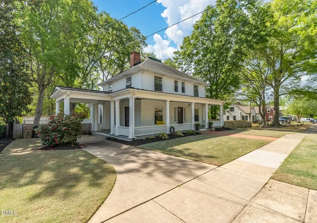 2nd image of 311 S Fayetteville St, Clayton, NC 27520 | MLS# 10159071