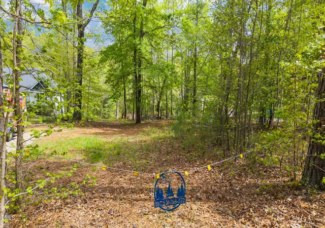 2nd image of 103 Chuckwagon Dr, Louisburg, NC 27549 | MLS# 10159933