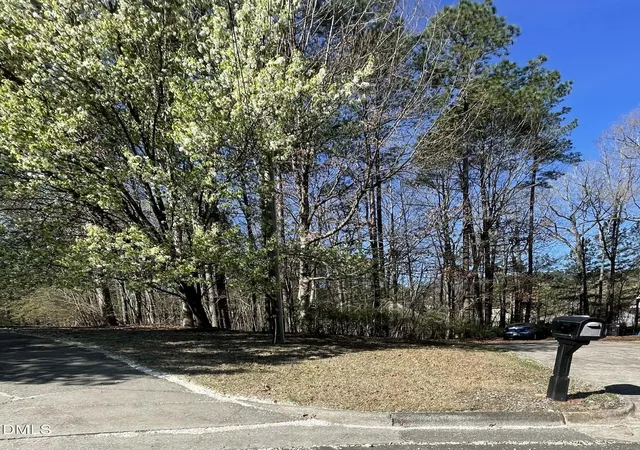 Homes for sale in Durham, NC | 4824 Bay Point Dr, Durham, NC 27713 | MLS# 10154661