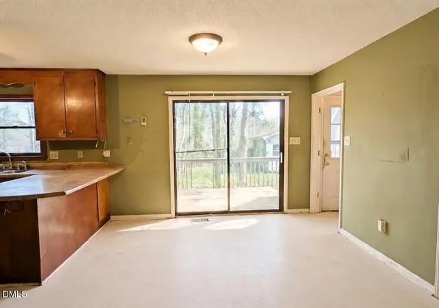 Photo 5 of Single Family Residence at 2402 Wade Hampton Rd, Hillsborough, NC 27278 | MLS# 10154870 | | Sold on 2026-05-20