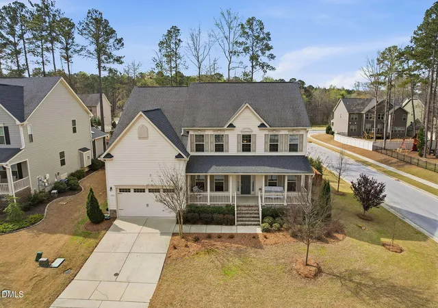 Photo 3 of Single Family Residence at 3525 Regent Pines Dr, New Hill, NC 27562 | MLS# 10155271 | | Sold on 2026-06-29