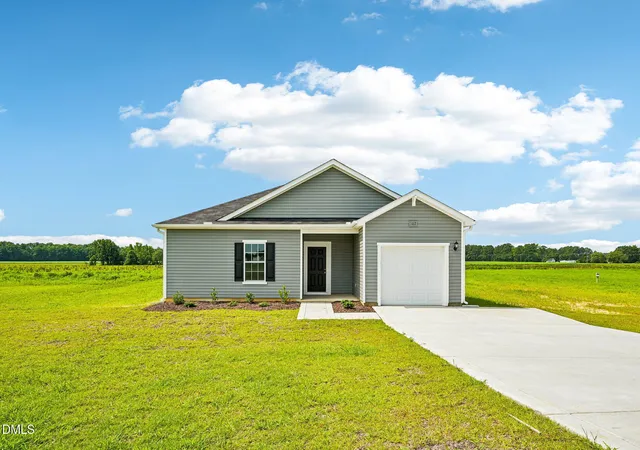 Photo 1 of Single family home for sale at 102 Hayes Dr, Pikeville, NC 27863 | MLS# 10154780 | Listing updated on 2026-09-20