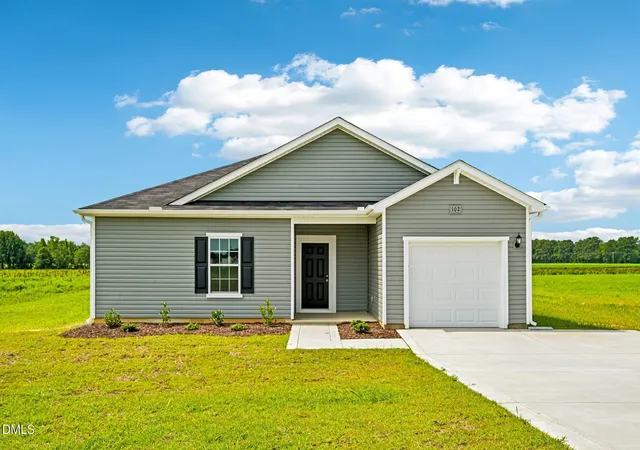 Photo 3 of Single family home for sale at 102 Hayes Dr, Pikeville, NC 27863 | MLS# 10154780 | Listing updated on 2026-09-20