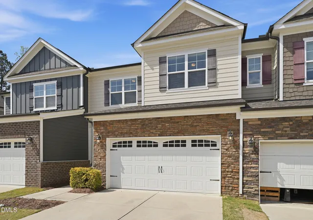 Photo 2 of Townhouse at 946 Haybeck Ln, Apex, NC 27523 | MLS# 10157651 |  | Sold on 2026-06-18