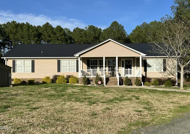 Homes for sale in Oxford, NC | 1195 Us 158 Hwy, Oxford, NC 27565 | MLS# 10155100