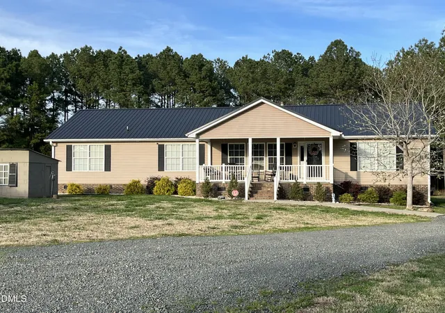 Homes for sale in Oxford, NC | 1195 Us 158 Hwy, Oxford, NC 27565 | MLS# 10155100