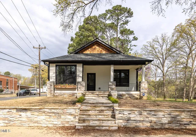 Photo 2 of Single family home for sale at 310 W Club Blvd, Durham, NC 27704 | MLS# 10155282 | Listing updated on 2026-09-09