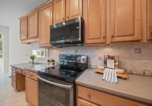 Photo 5 of Single Family Residence at 2603 Oleander Dr, Durham, NC 27703 | MLS# 10164109 | | Sold on 2026-06-18