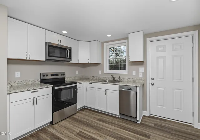 Photo 4 of Single family home for sale at 1211 S 1st Street, Lillington, NC 27546 | MLS# 10154987 | Listing updated on 2026-08-04