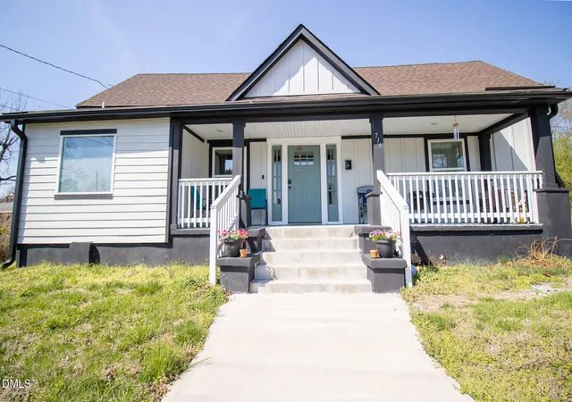 1st image of 719 S Main St, Roxboro, NC 27573 | MLS# 10154917
