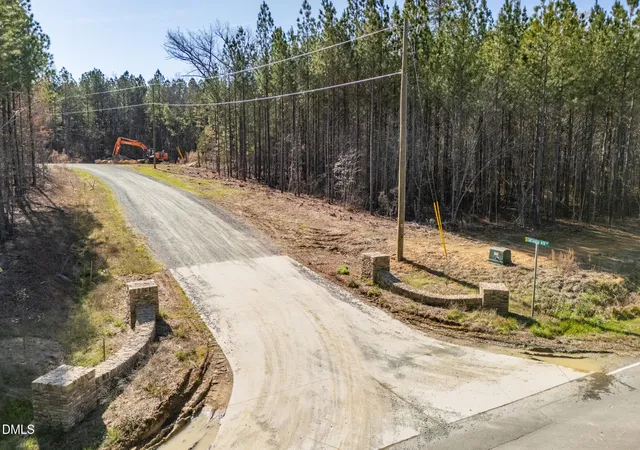 3rd image of 182 Chetango Mountain Rd, Chapel Hill, NC 27516 | MLS# 10155019