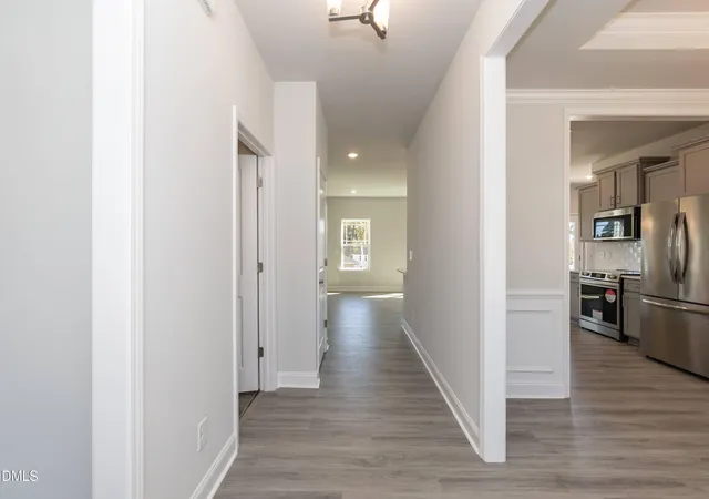 Photo 4 of Single family home for sale at 618 Melrose Ct, Sanford, NC 27330 | MLS# 10155152 | Listing updated on 2026-10-08