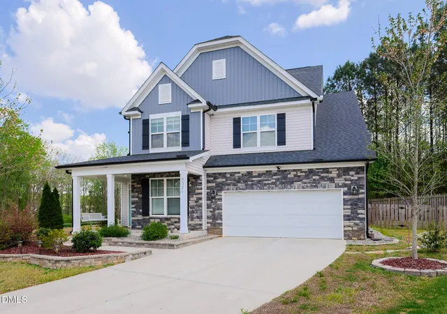 2nd image of 832 Logan Meadow Ct, Fuquay Varina, NC 27526 | MLS# 10157659