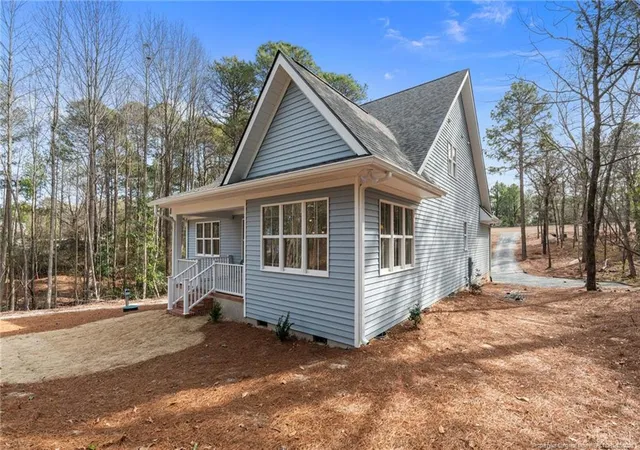 Homes for sale in West End, NC | 148 Cardinal Ln, West End, NC 27376 | MLS# 759586