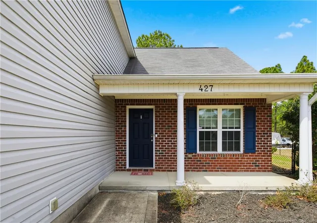 Photo 4 of Single family home for sale at 427 Basket Oak Dr, Bunnlevel, NC 28323 | MLS# 759430 | Listing updated on 2026-08-27