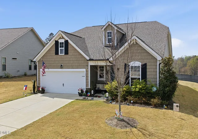 Photo 1 of Single family home for sale at 165 Carbone Ln, Clayton, NC 27527 | MLS# 10158235 | Listing updated on 2026-09-13