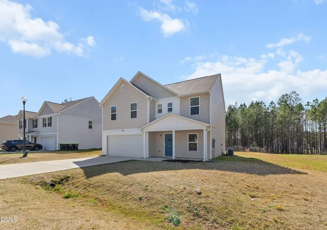 Photo 3 of Single Family Residence at 507 E Waycliff Rd, Henderson, NC 27537 | MLS# 10156223 | | Sold on 2026-05-14