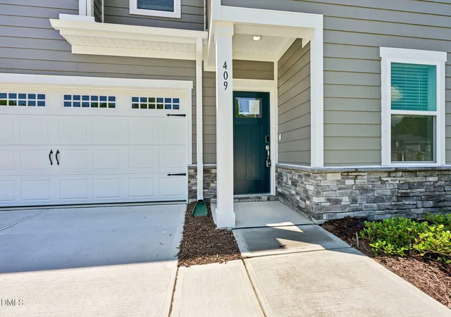 Photo 5 of Single Family Residence at 409 Southland Dr, Zebulon, NC 27597 | MLS# 10155965 | | Sold on 2026-07-23