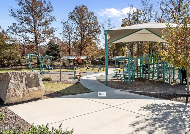 Photo 4 of Sale Pending at 2853 Mar Bonita St, Knightdale, NC 27545 | MLS# 10155703 | Listing updated on 2026-07-18