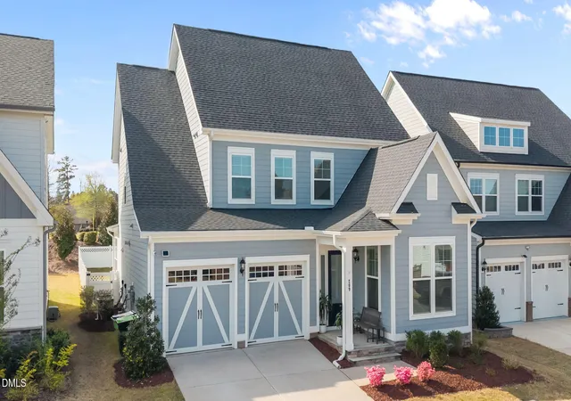 3rd image of 209 Acorn Crossing Rd, Holly Springs, NC 27540 | MLS# 10157954