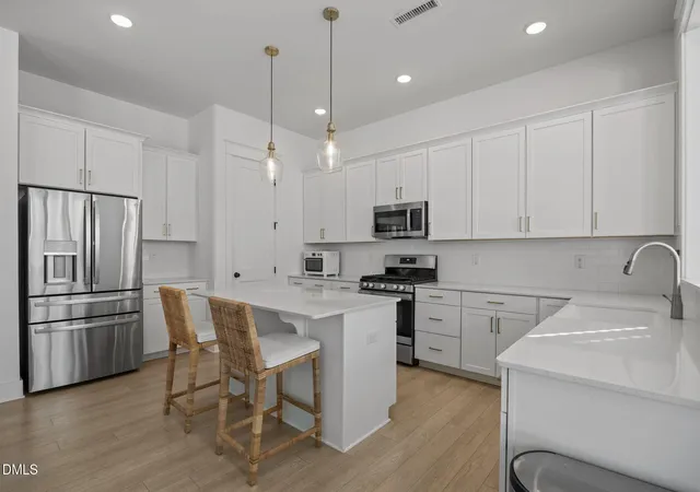 5th image of 209 Acorn Crossing Rd, Holly Springs, NC 27540 | MLS# 10157954