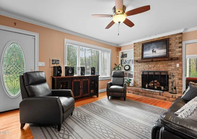 Photo 5 of Single family home for sale at 1491 Farrington Point Rd, Chapel Hill, NC 27517 | MLS# 10157429 | Listing updated on 2026-07-18
