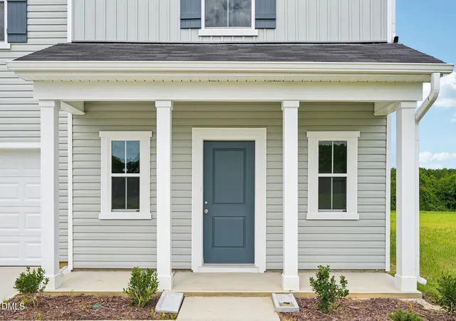 Photo 4 of Single family home for sale at 201 Hallwood Dr, Pikeville, NC 27863 | MLS# 10156300 | Listing updated on 2026-09-20