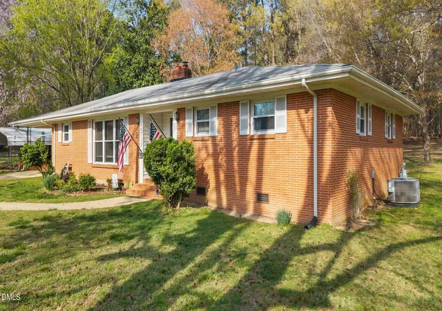 Photo 3 of Single family home for sale at 11321 Fls Of Neuse Rd, Raleigh, NC 27614 | MLS# 10158915 | Listing updated on 2026-08-23