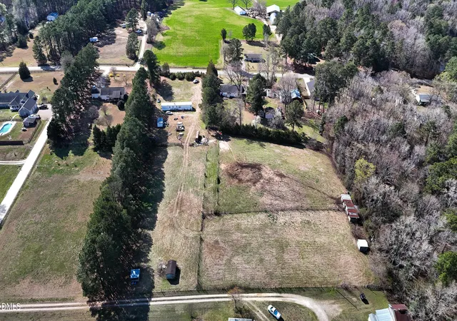 Photo 5 of House for sale at 5220 Pulley Town Rd, Zebulon, NC 27597 | MLS# 10157315 | Listing updated on 2026-07-18