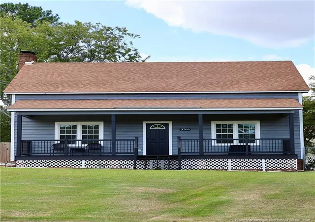 2nd image of 3709 Clearwater Dr, Fayetteville, NC 28311 | MLS# 759714