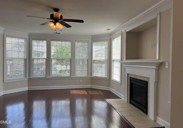 Listing Photo 4 - Condo for sale in building located at 9221 Calabria Dr, Raleigh, NC 27617 - Unit #121