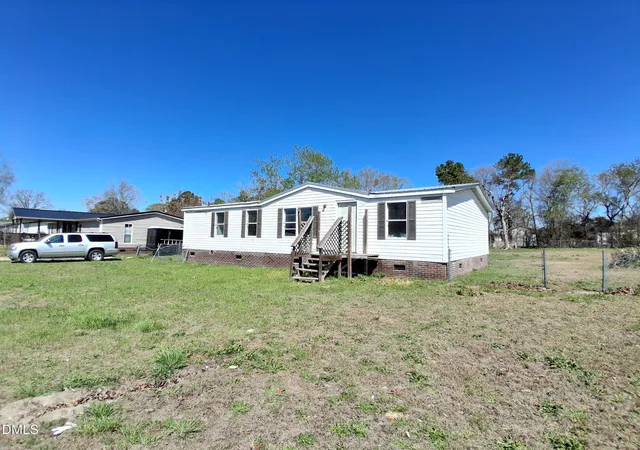 Homes for sale in Parkton, NC | 4725 Desert Ridge Rd, Parkton, NC 28371 | MLS# 10156169