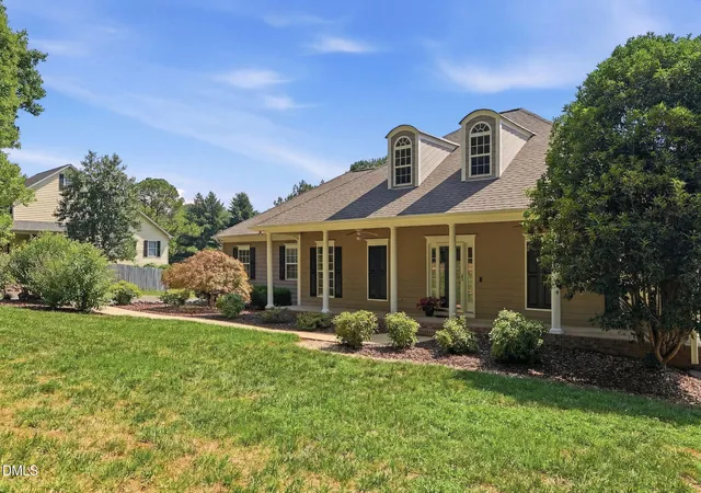 3rd image of 2705 Percussion Dr, Hillsborough, NC 27278 | MLS# 10178135