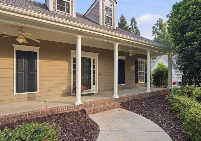 4th image of 2705 Percussion Dr, Hillsborough, NC 27278 | MLS# 10178135