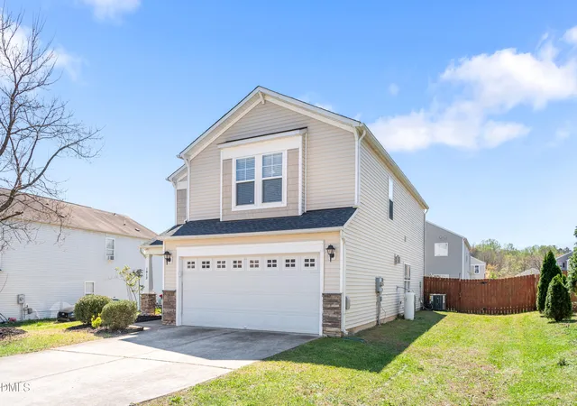 Photo 3 of Sale Pending at 1012 Naylor Rd, Knightdale, NC 27545 | MLS# 10156620 | Listing updated on 2026-09-15