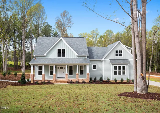 Photo 1 of Single family home for sale at 202 Batten Pond Rd, Selma, NC 27576 | MLS# 10156509 | Listing updated on 2026-09-17
