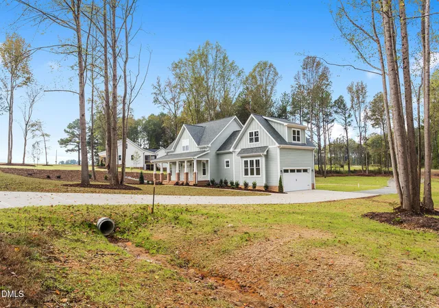 Photo 3 of Single family home for sale at 202 Batten Pond Rd, Selma, NC 27576 | MLS# 10156509 | Listing updated on 2026-09-17
