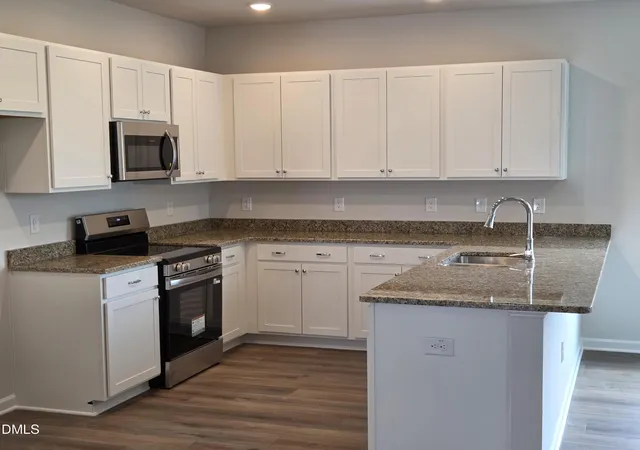 Photo 4 of Single family home for sale at 136 Oyster Tabby Dr, Lillington, NC 27546 | MLS# 10156338 | Listing updated on 2026-08-31