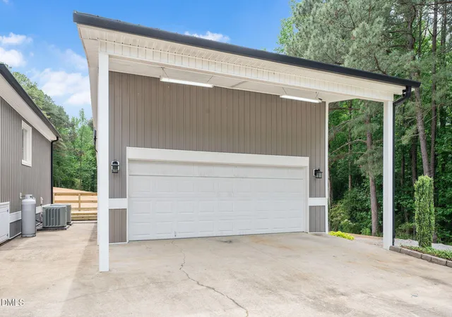 3rd image of 1051 Honeycutt Rd, Willow Spring, NC 27592 | MLS# 10163607
