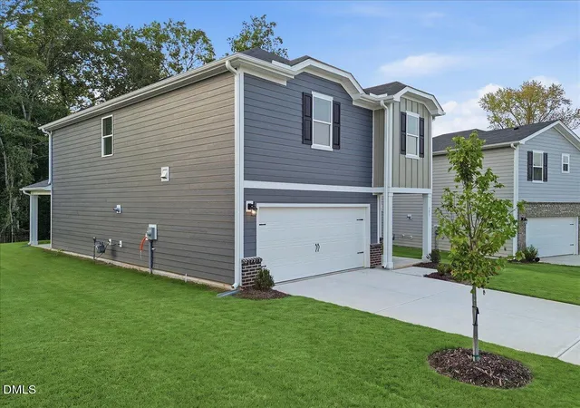 Photo 3 of Single family home for sale at 151 N Fld Sparrow Way, Clayton, NC 27520 | MLS# 10160044 | Listing updated on 2026-10-07