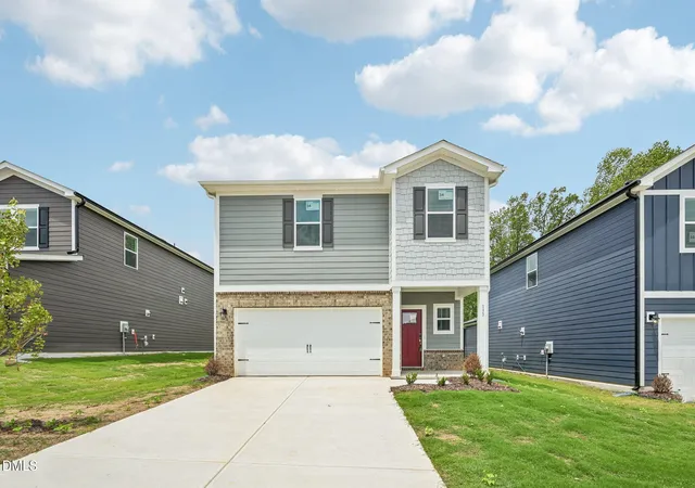 Photo 2 of Single family home for sale at 133 N Fld Sparrow Way, Clayton, NC 27520 | MLS# 10156590 | Listing updated on 2026-10-08