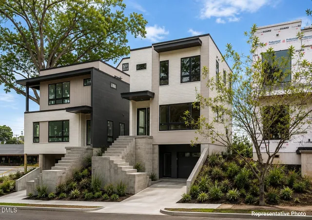 2nd image of 301 1/2 Bickett Blvd, Raleigh, NC 27608 | MLS# 10169947