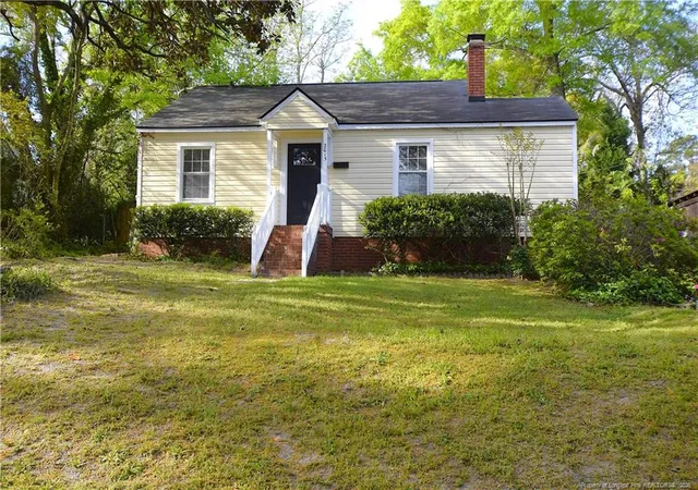 Photo 2 of Single family home for sale at 2015 Harlee St, Fayetteville, NC 28303 | MLS# 759886 | Listing updated on 2026-09-17