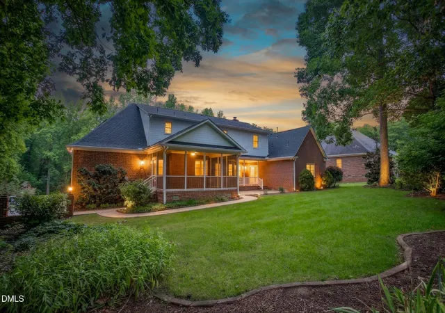 2nd image of 2708 Sturbridge Ct, Burlington, NC 27215 | MLS# 10156845